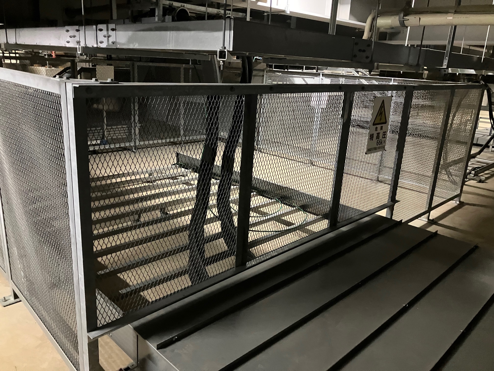 某データセンター 保護フェンス