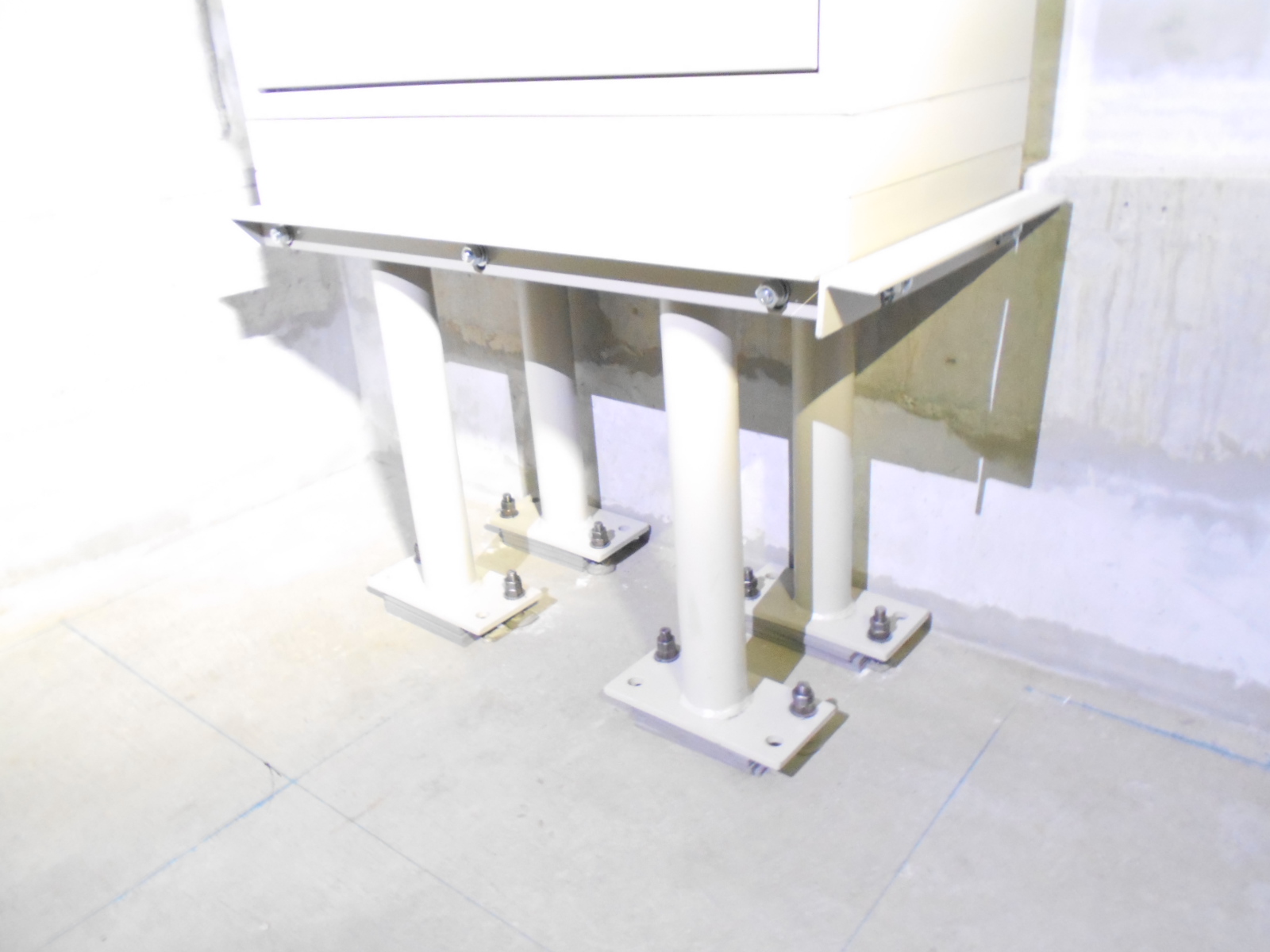 某ビル フリーアクセス架台