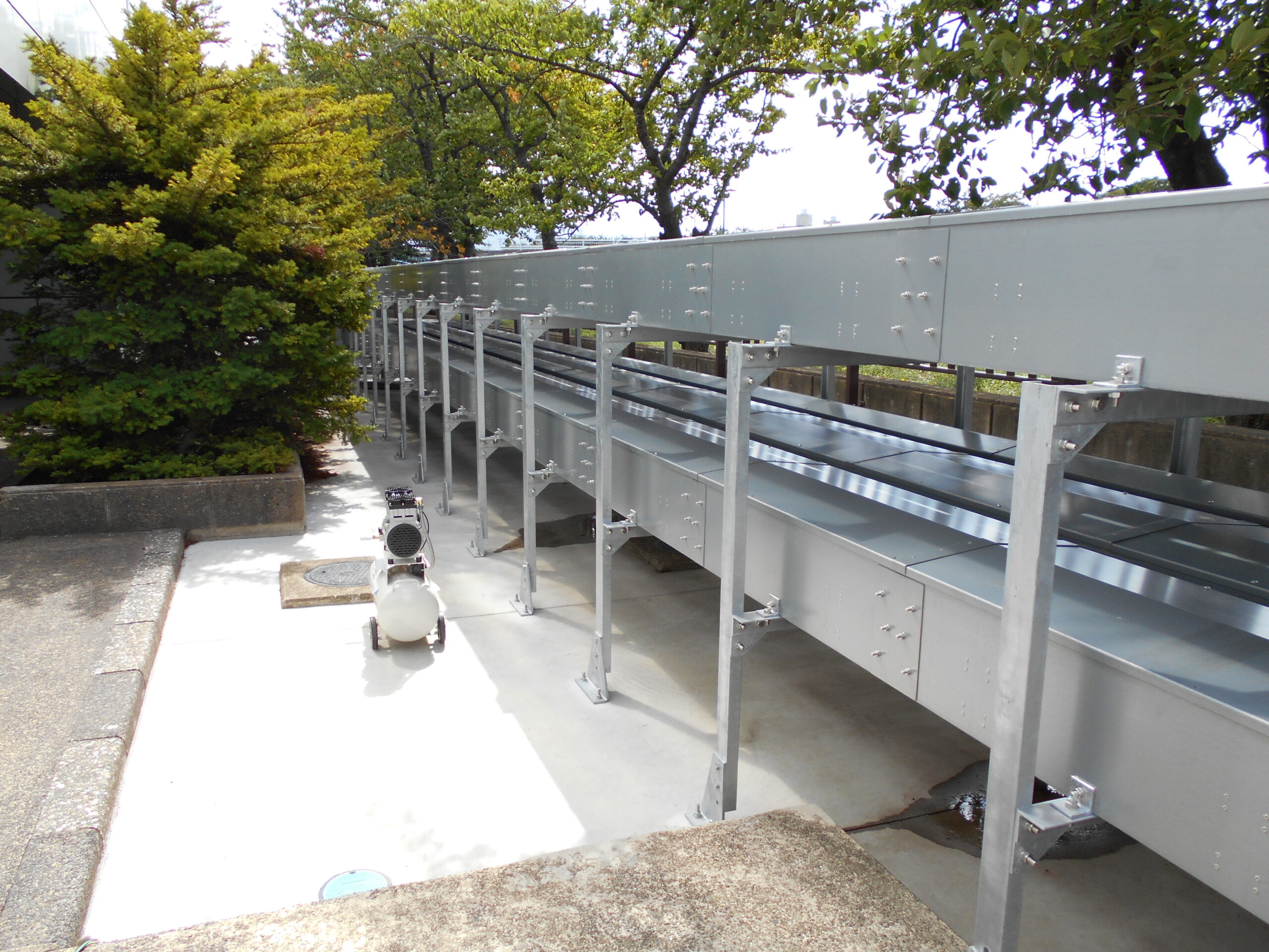 某放送局 ワイヤリングダクト＆支持架台