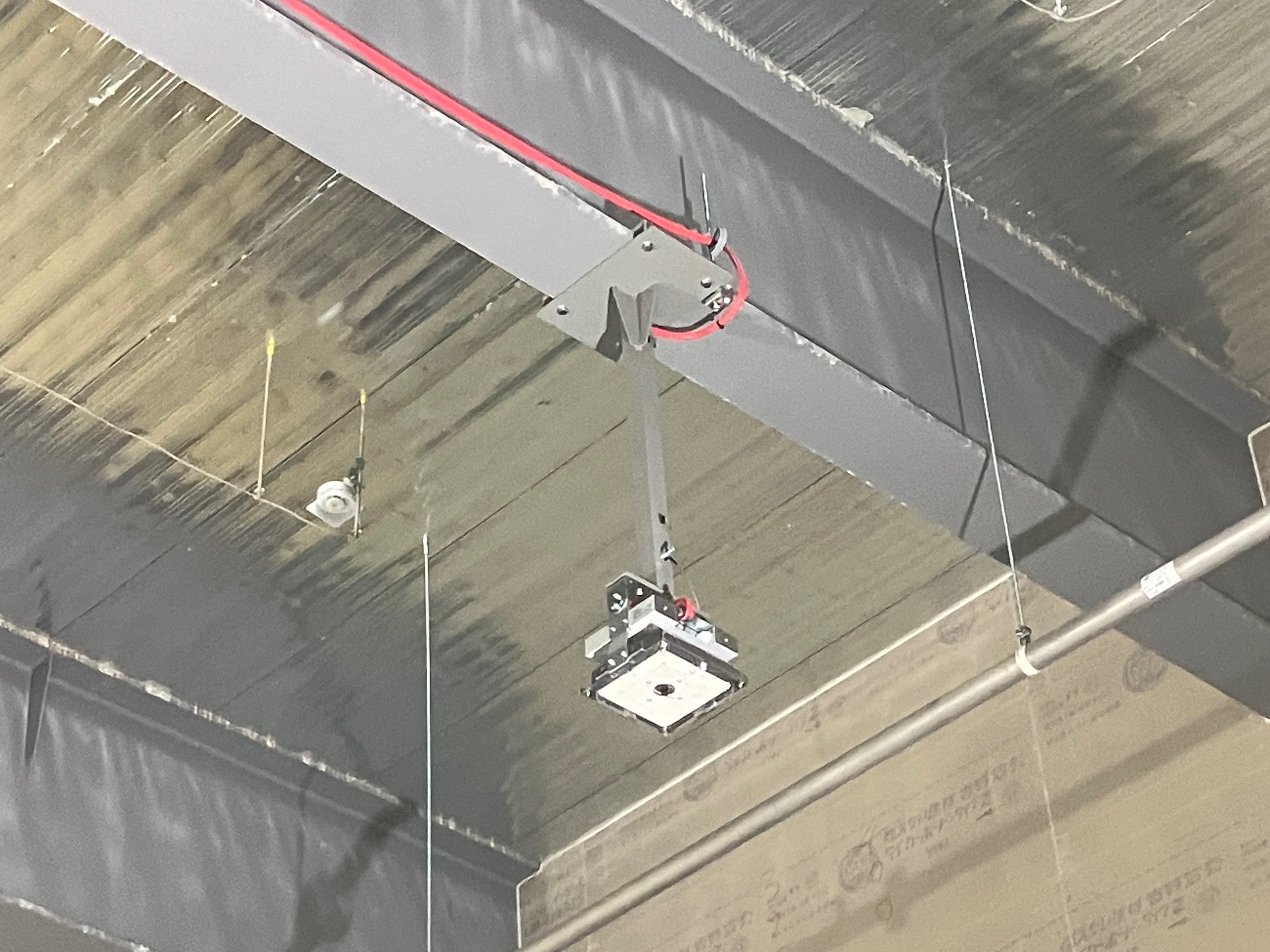 某工場 照明器具支持架台